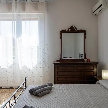 Casa Di Nonna: Charme Vintage Apartment Sarroch